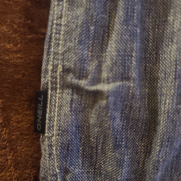 O’Neill Floral Chambray Button Down Shirt | Tailored Fit | Blue/White | Medium - Picture 9 of 11